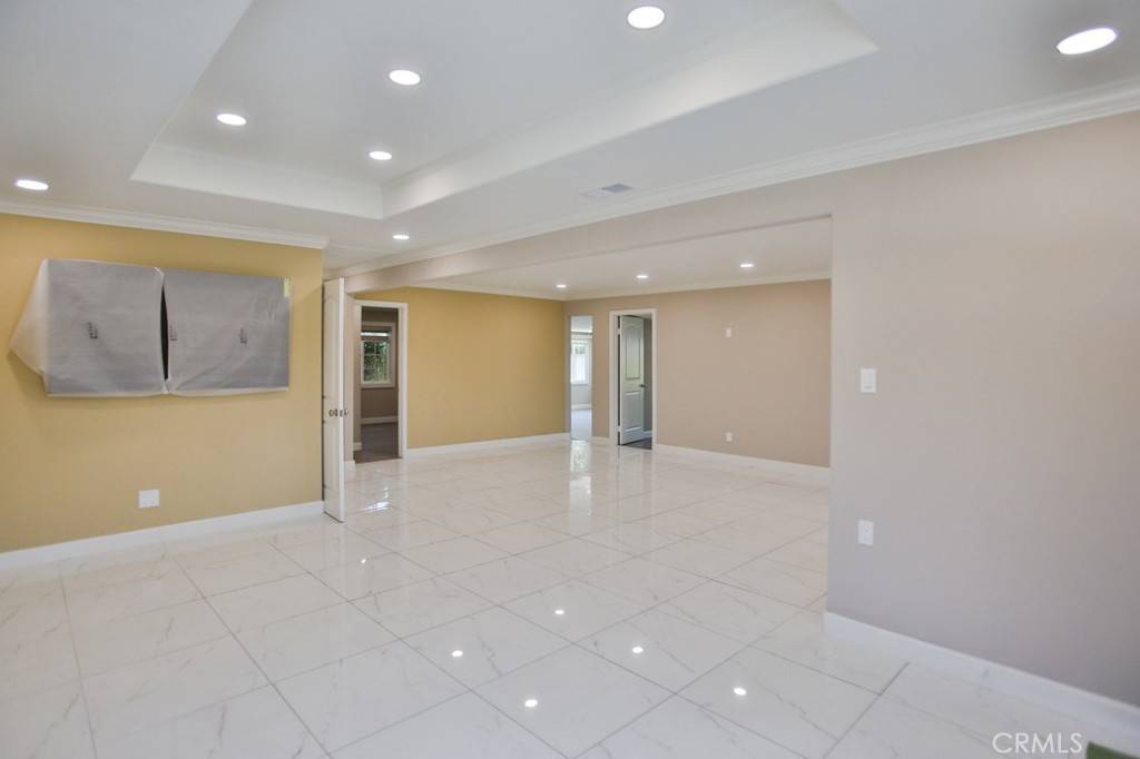 Westminster, CA 92683,9142 Sabre LN