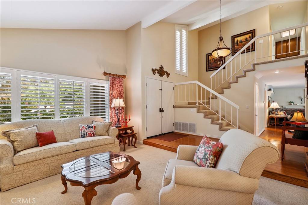 Yorba Linda, CA 92886,5288 Vista Montana