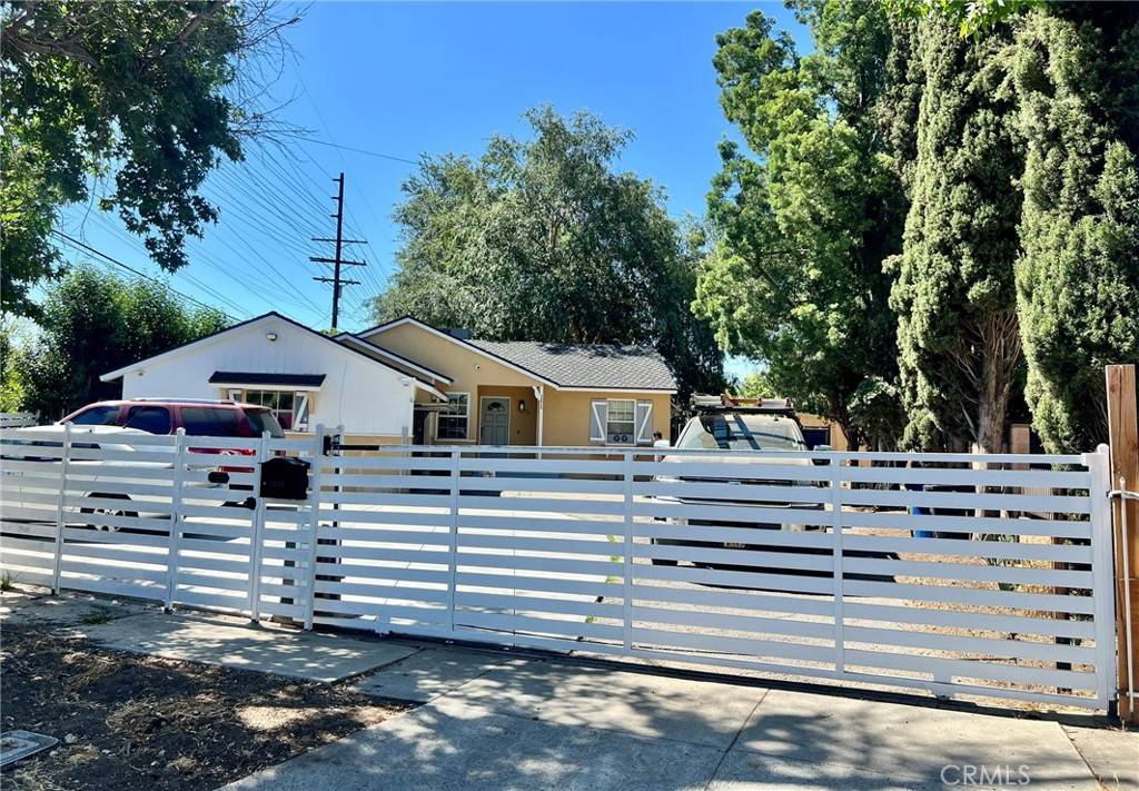 San Fernando, CA 91345,14712 Hiawatha ST