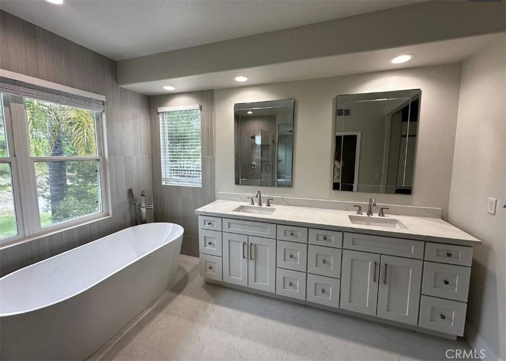 Rancho Santa Margarita, CA 92679,15 Willowglade