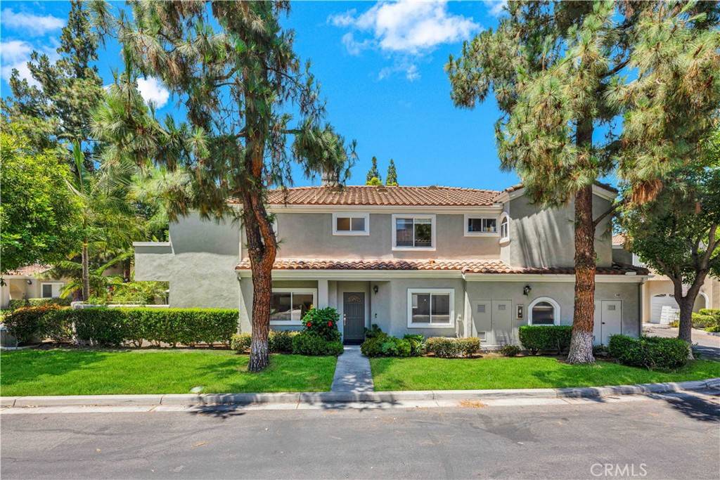 Aliso Viejo, CA 92656,3 Tortosa