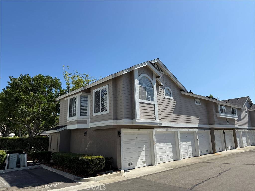 Aliso Viejo, CA 92656,23412 Pacific Park DR #36D