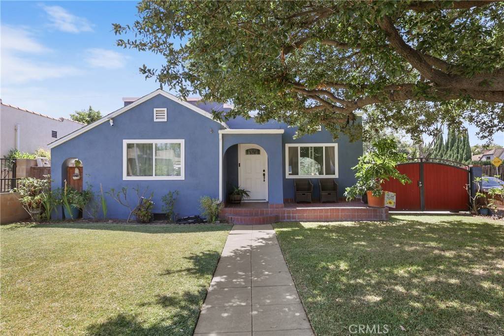Santa Ana, CA 92701,704 Kilson DR
