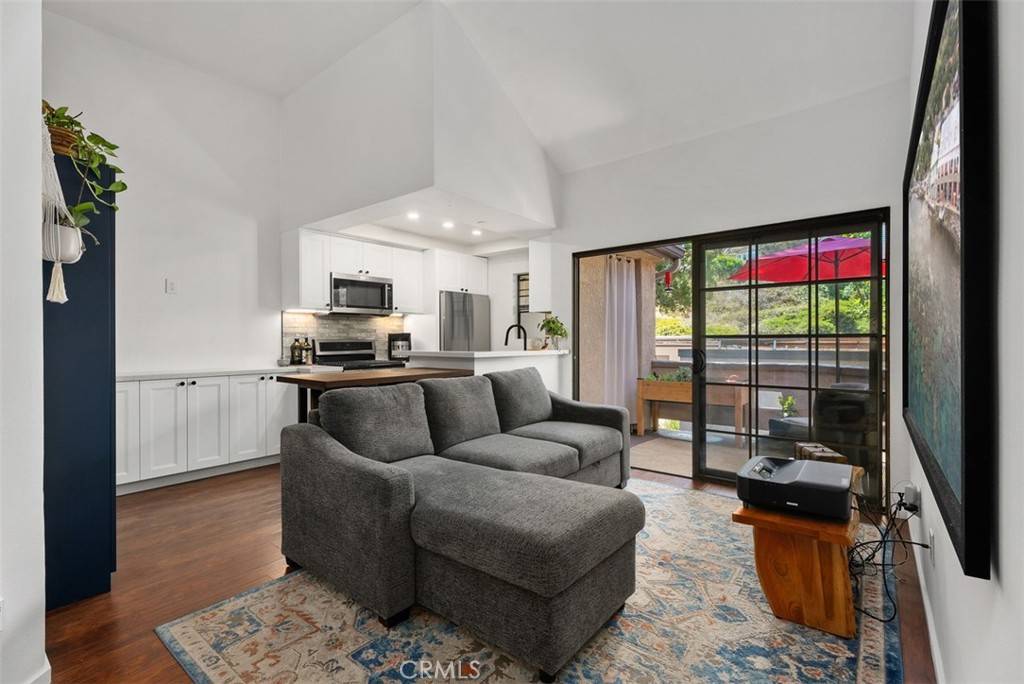 San Clemente, CA 92672,1046 Calle Del Cerro #408