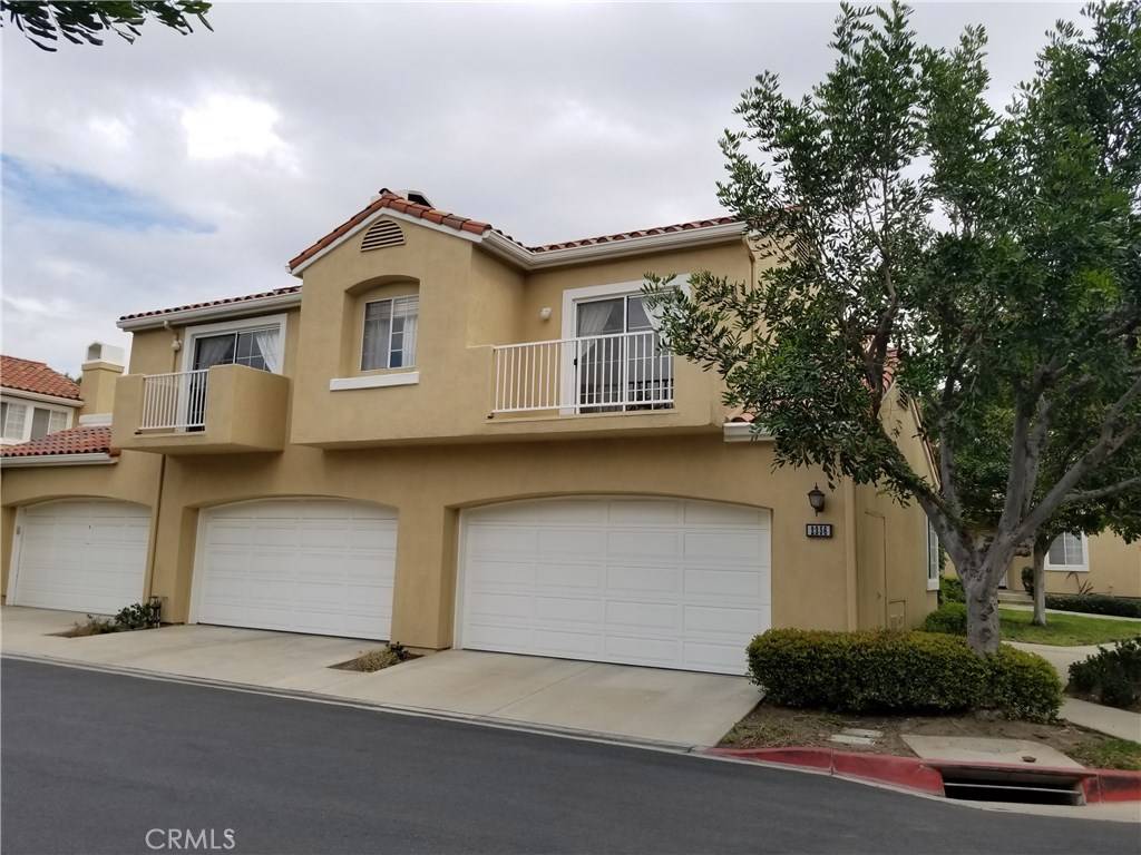 Tustin, CA 92782,2352 Paseo Circulo