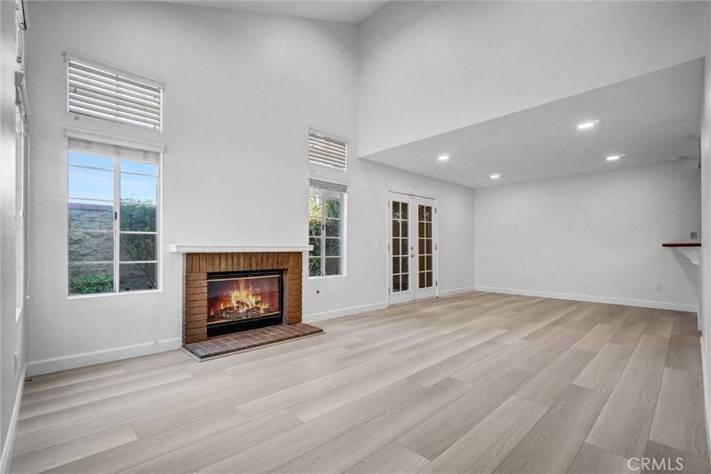 Tustin, CA 92782,13635 Almond ST
