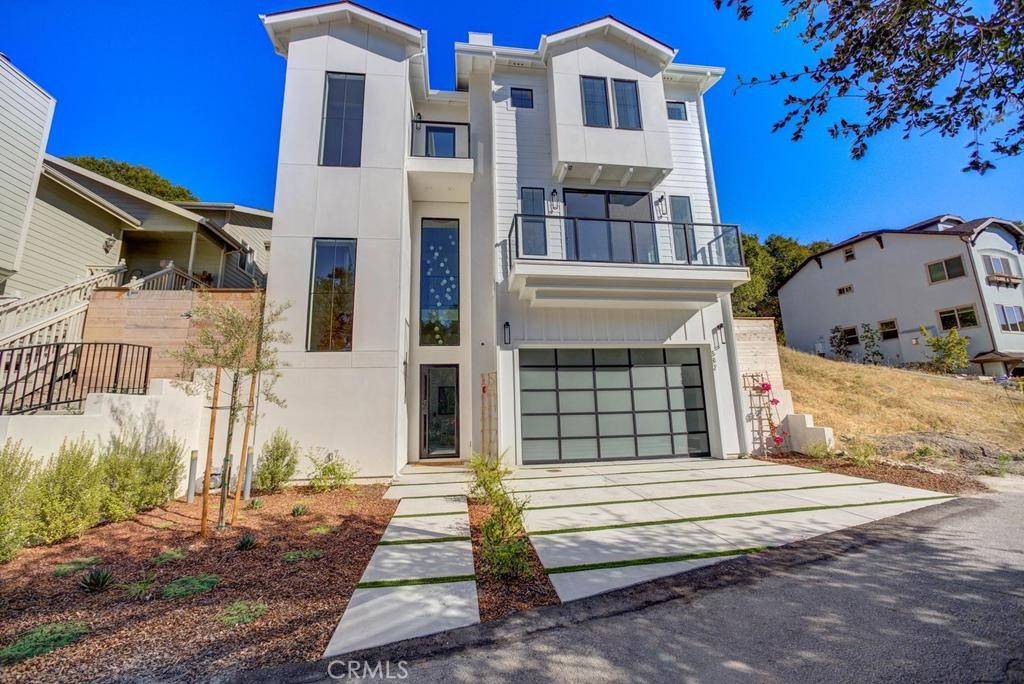 Arroyo Grande, CA 93420,582 Paseo ST