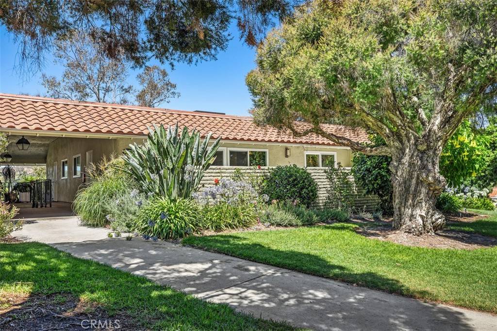 Laguna Woods, CA 92637,3253 San Amadeo #P