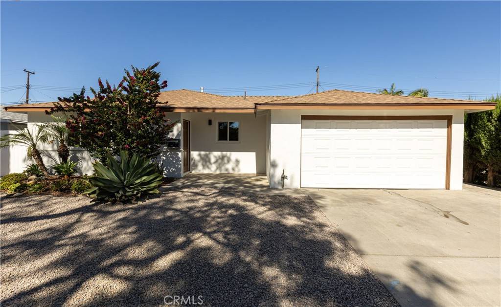 Santa Ana, CA 92704,2225 S Manitoba DR