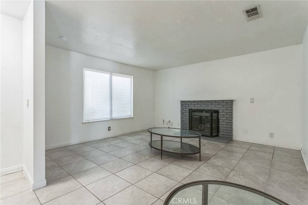 Lancaster, CA 93535,44740 Jefferson CT