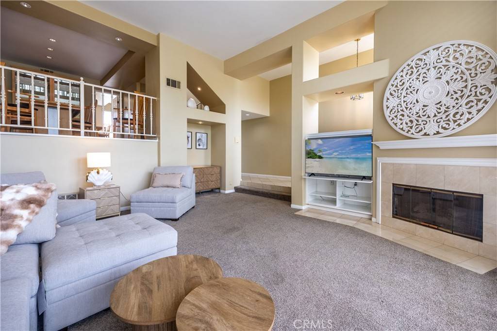 Huntington Beach, CA 92648,19341 Sawgrass LN