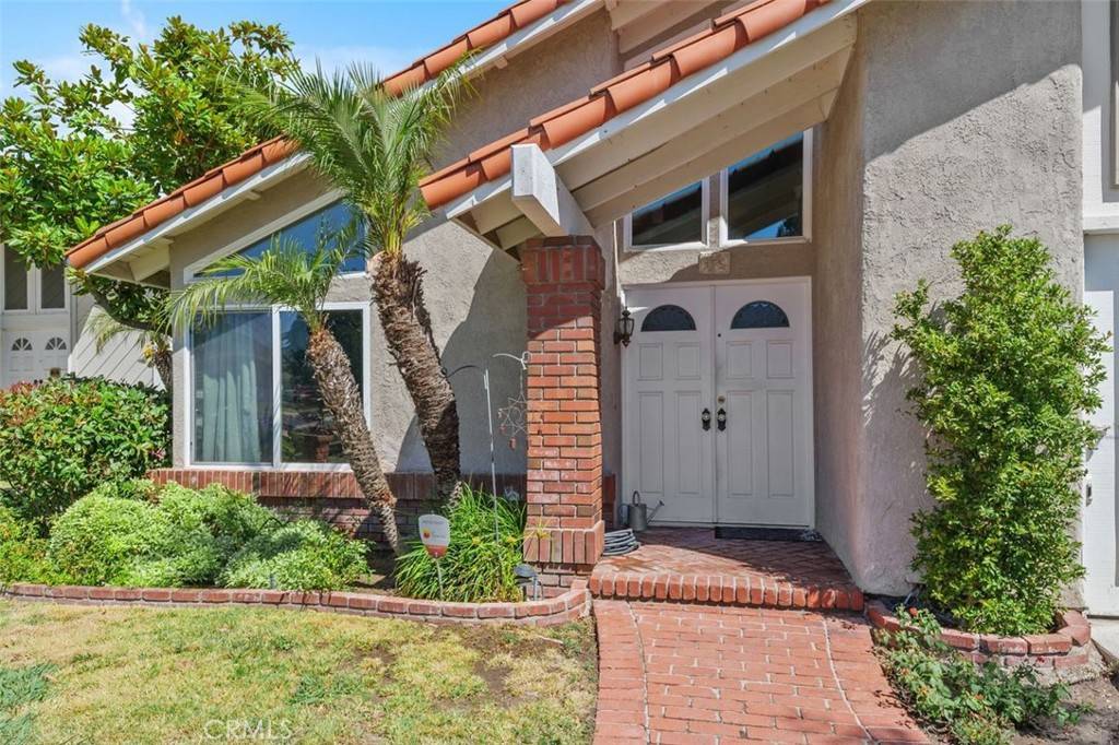 Lake Forest, CA 92630,24682 Via Tequila