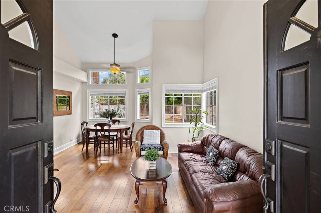 Rancho Santa Margarita, CA 92679,21111 Briarwood LN