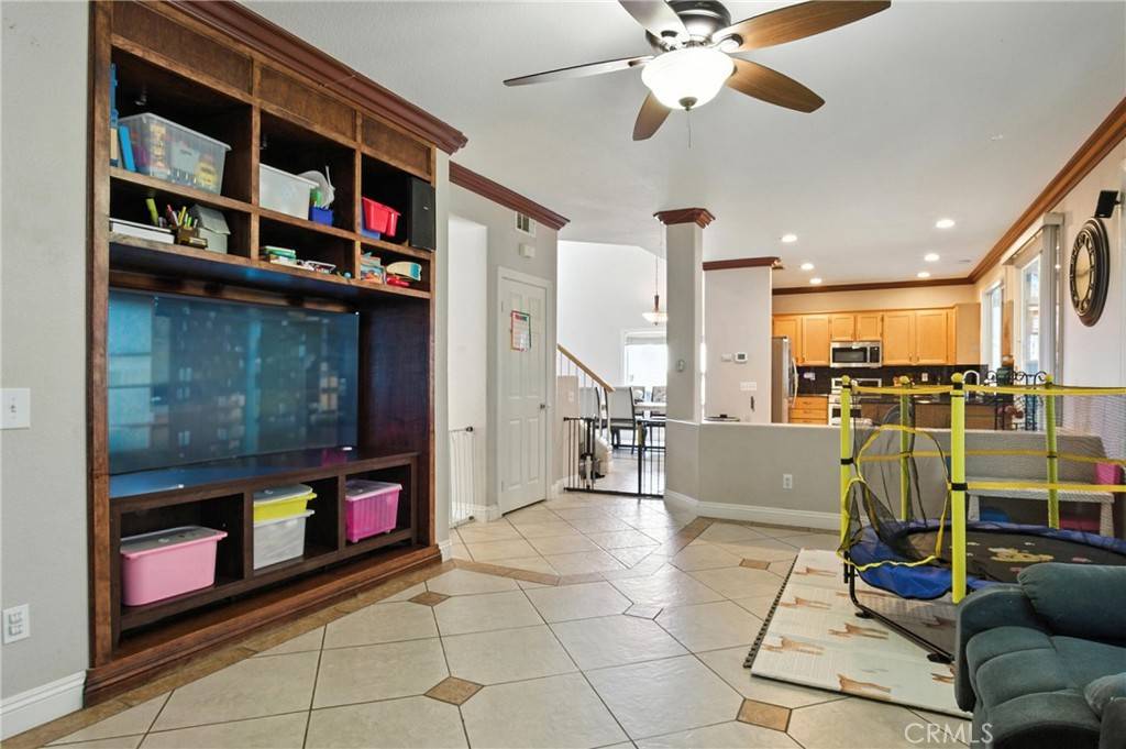 Corona, CA 92883,27510 Coyote Mesa DR