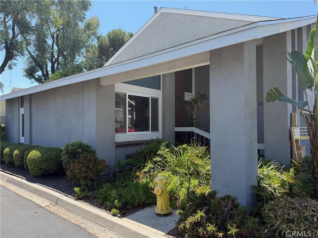 Irvine, CA 92604,1 Buckeye
