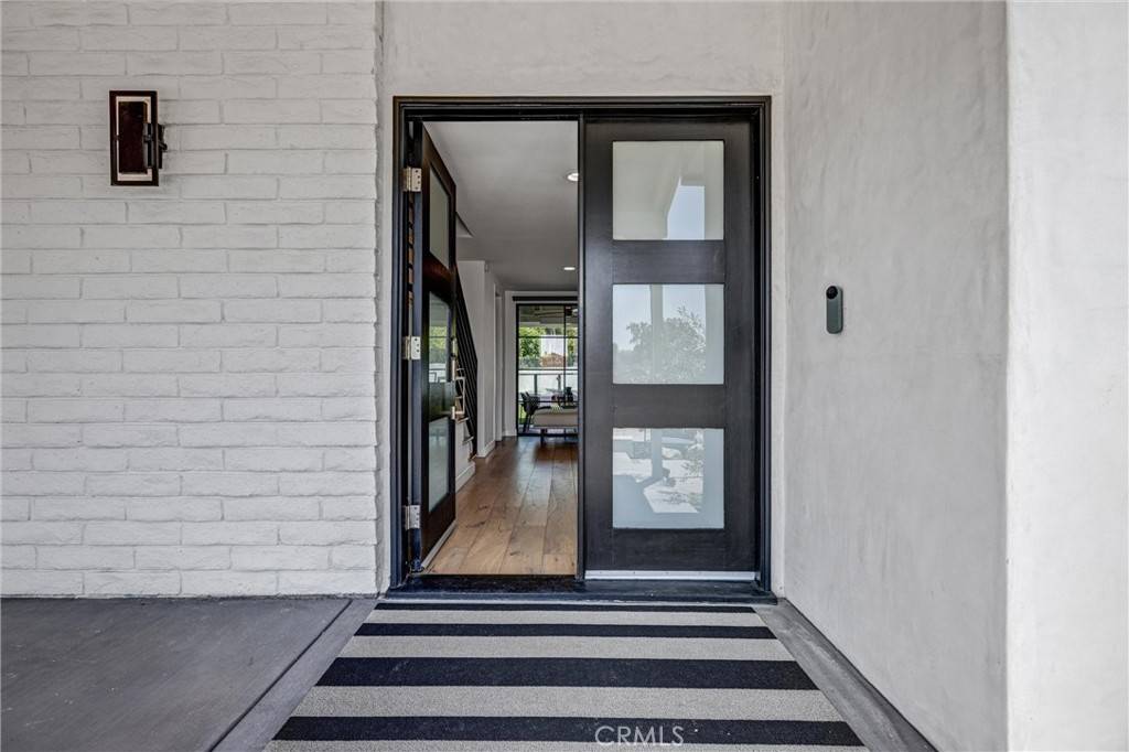 Woodland Hills, CA 91364,20351 Alerion PL