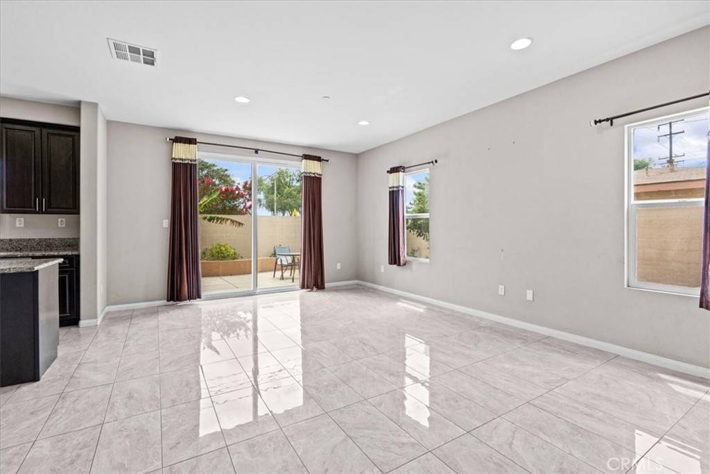 Anaheim, CA 92804,915 S Belterra WAY