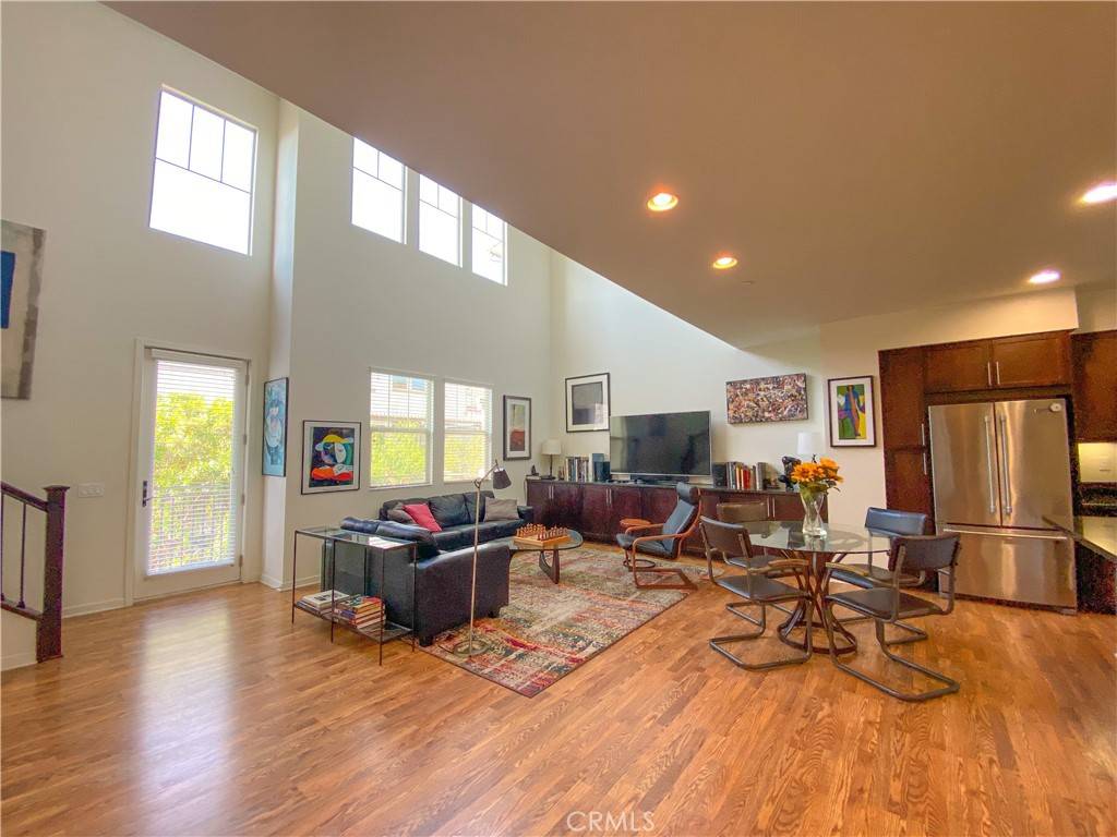 Rancho Mission Viejo, CA 92694,5 Abarrota ST