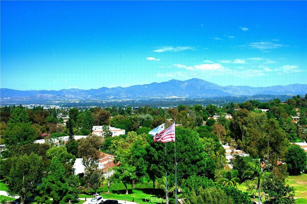 Laguna Woods, CA 92637,24055 W Paseo Del Lago #962