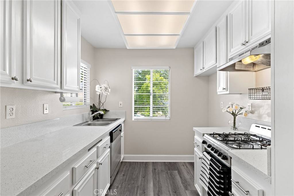 Rancho Santa Margarita, CA 92688,9 Via Cresta