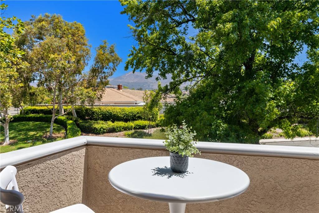 Rancho Santa Margarita, CA 92688,9 Via Cresta