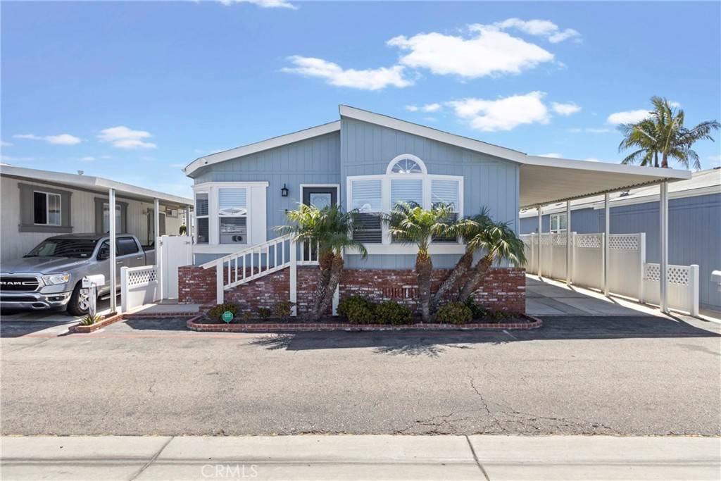 Huntington Beach, CA 92648,20701 Beach BLVD #106