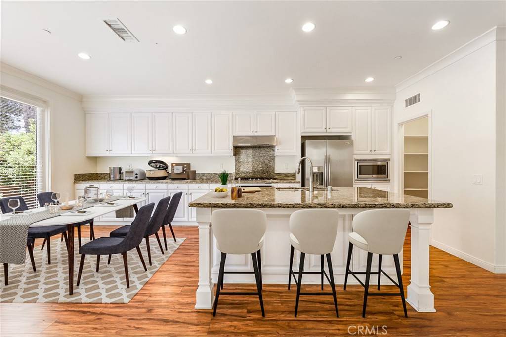 Irvine, CA 92620,41 Somerton