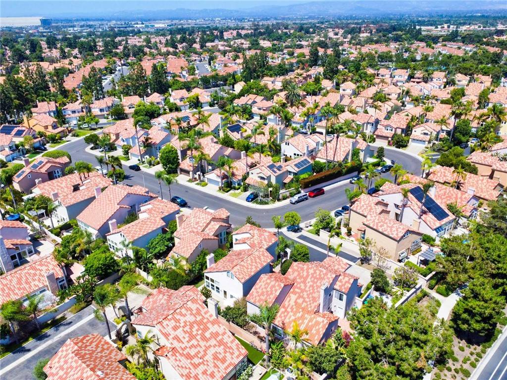 Irvine, CA 92614,19 Las Cruces
