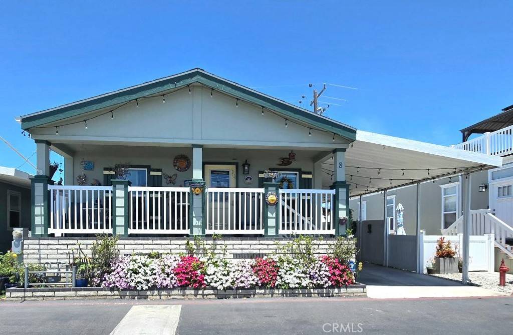 Huntington Beach, CA 92646,21851 Newland St. #8