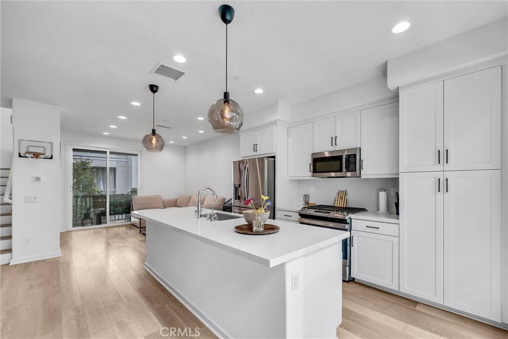 Anaheim, CA 92805,791 S Mosaic ST