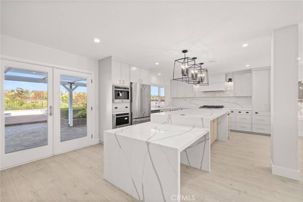 Mission Viejo, CA 92692,24362 Via Santa Clara