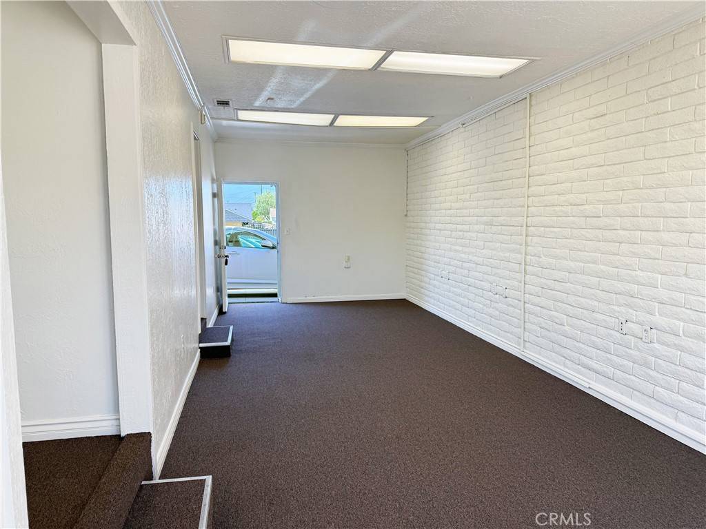 Anaheim, CA 92806,227 S State College Blvd