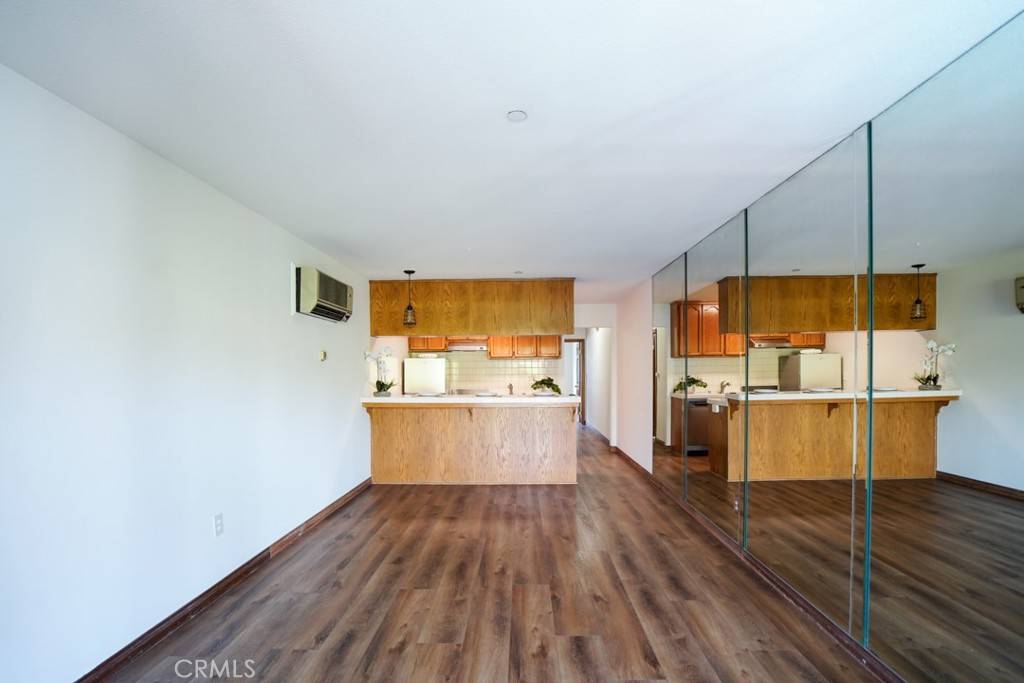 Fountain Valley, CA 92708,17200 Newhope ST #312