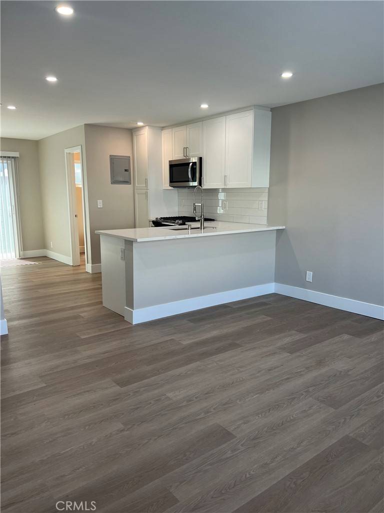 Costa Mesa, CA 92626,1030 MIssion Dr #C