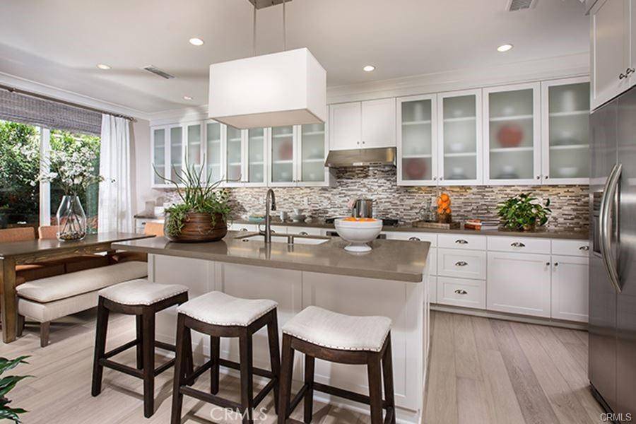 Irvine, CA 92602,102 Working Ranch