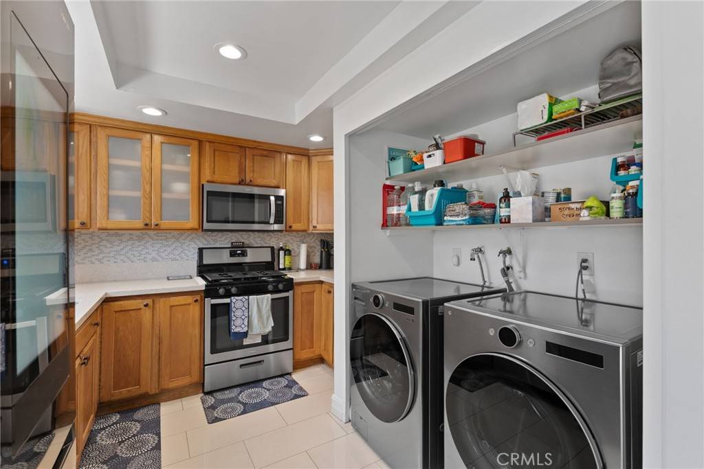 Hawthorne, CA 90250,13011 Doty AVE #44
