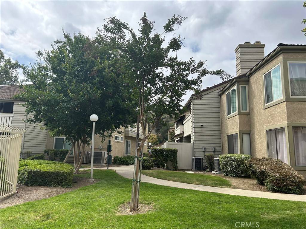Pomona, CA 91766,57 Town And Country RD