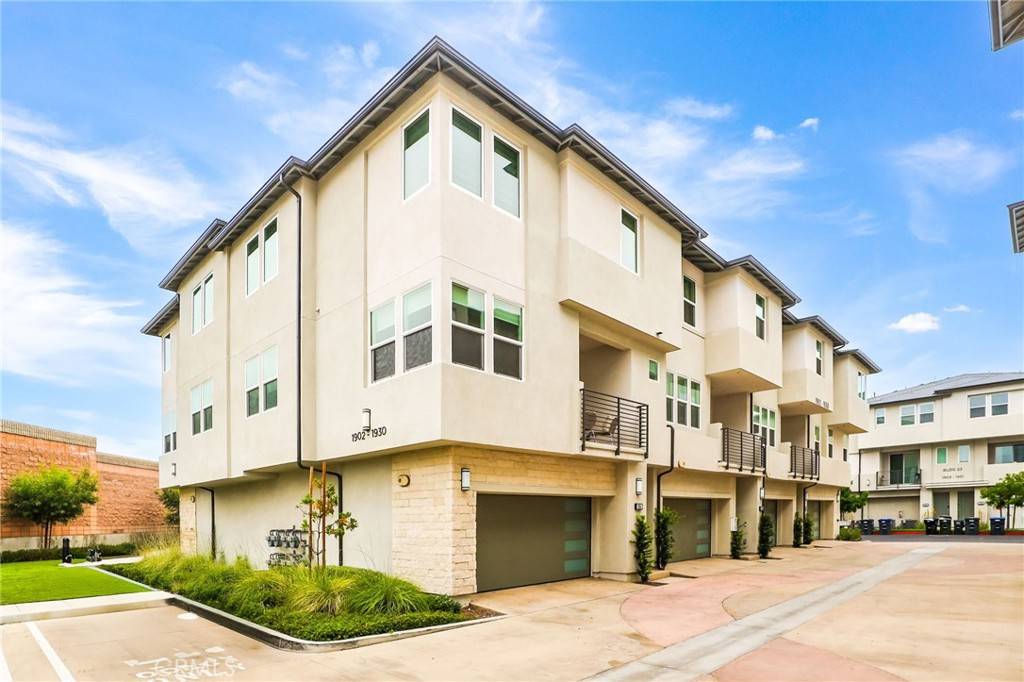 Anaheim, CA 92805,1914 W Bushell ST