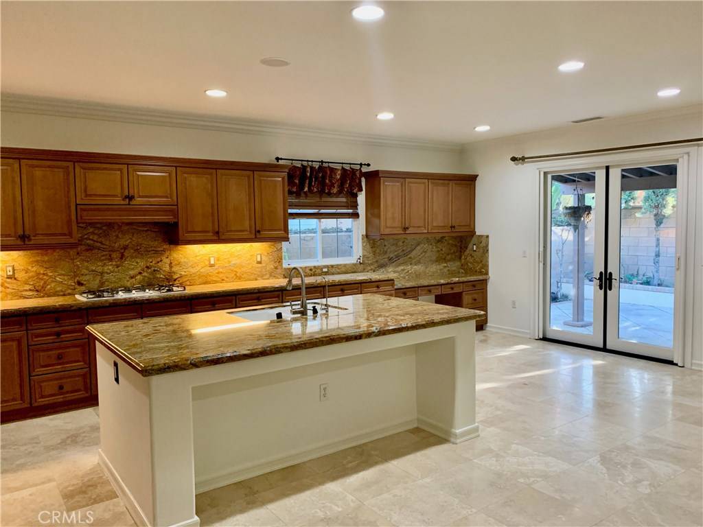 Irvine, CA 92602,44 Whitford