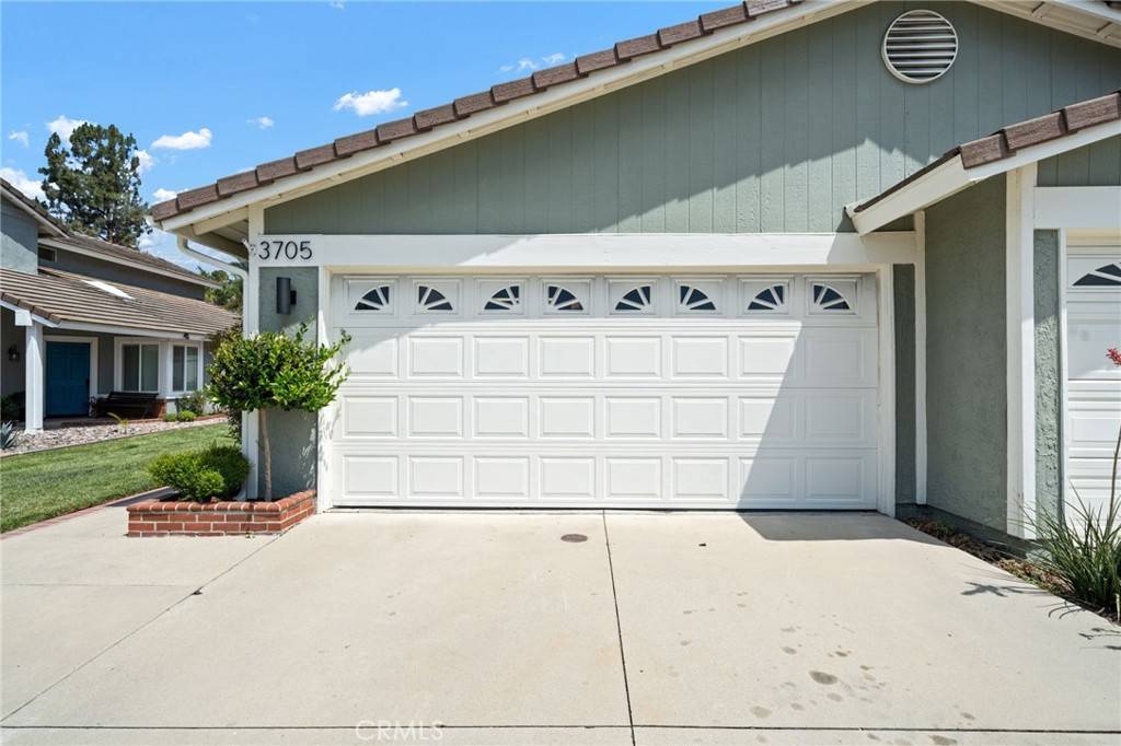 Yorba Linda, CA 92886,3705 Cypress LN