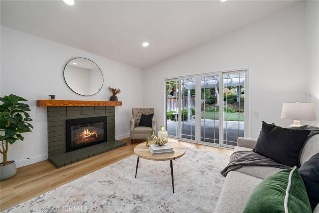 Yorba Linda, CA 92886,3705 Cypress LN