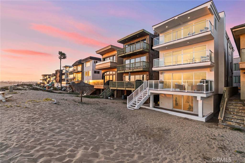 Surfside, CA 90743,105 A Surfside Avenue
