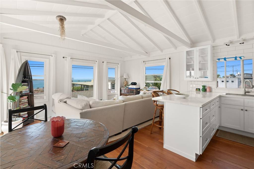 Laguna Beach, CA 92651,222 Wave ST
