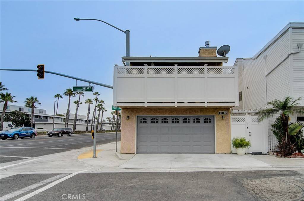 Huntington Beach, CA 90742,17072 5th ST #A