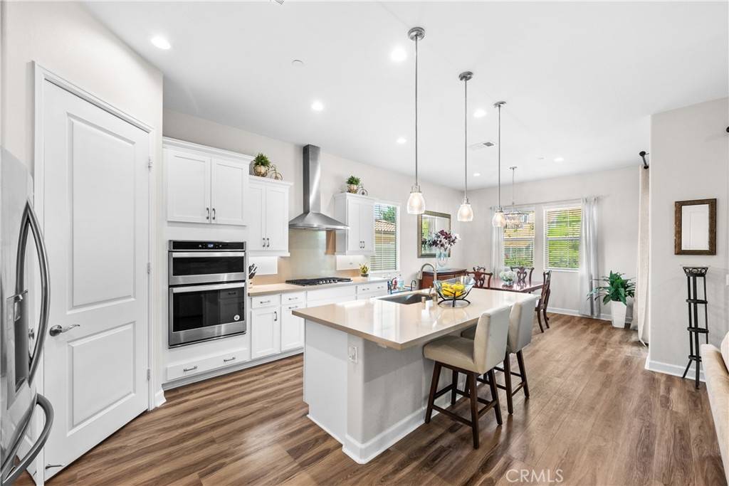 Corona, CA 92883,24184 Crestley DR
