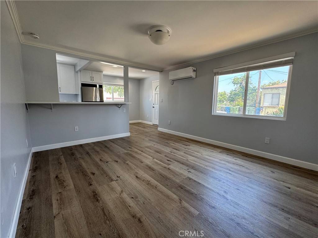 Inglewood, CA 90301,219 1/2 S Eucalyptus AVE