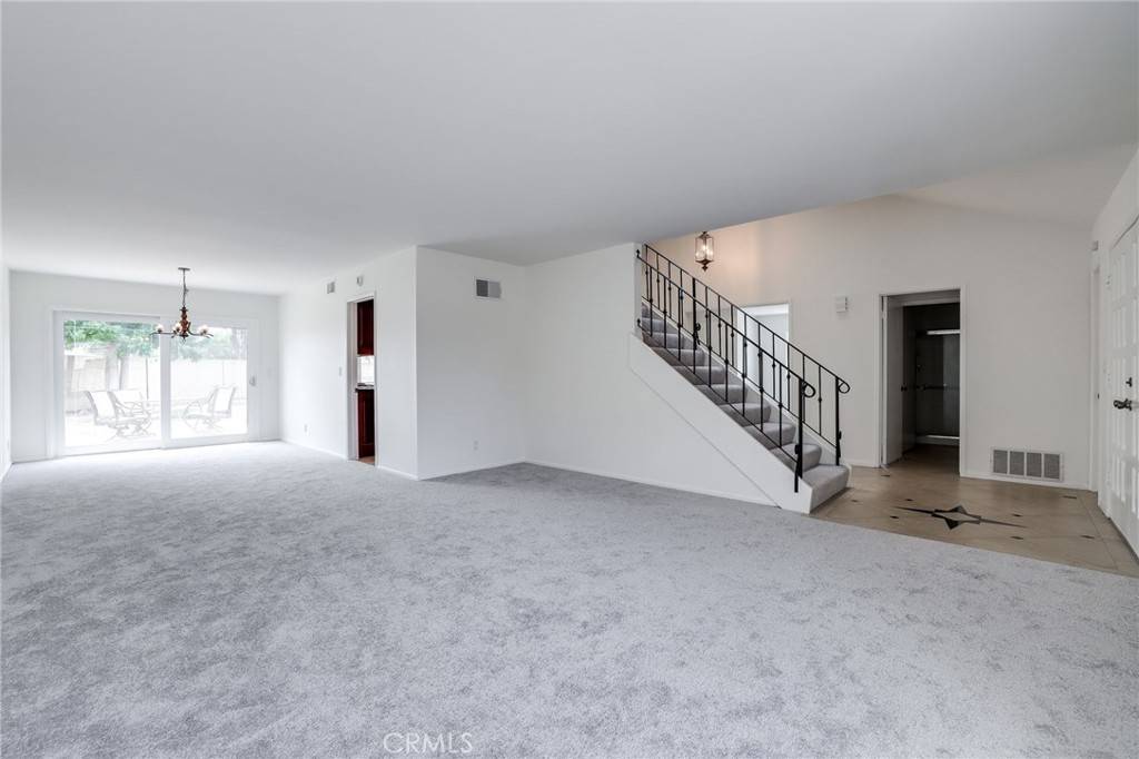 Huntington Beach, CA 92646,19082 Plum Tree LN