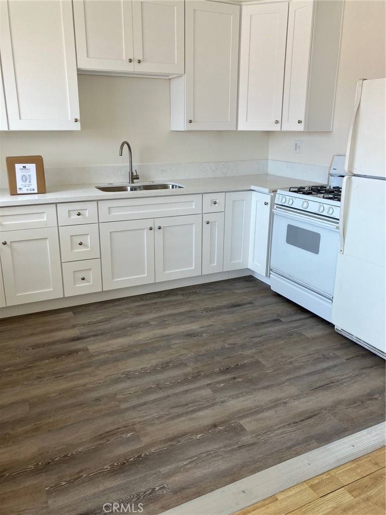 San Clemente, CA 92672,524 Avenida  Victoria #4