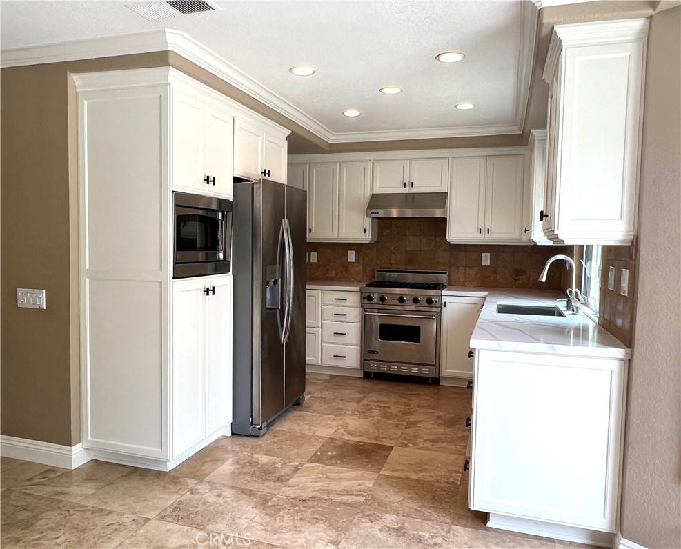 Mission Viejo, CA 92692,26571 Brandon
