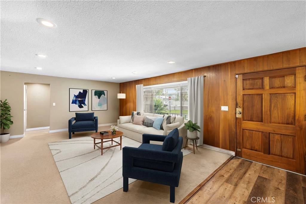 Santa Ana, CA 92706,2304 Lewis ST